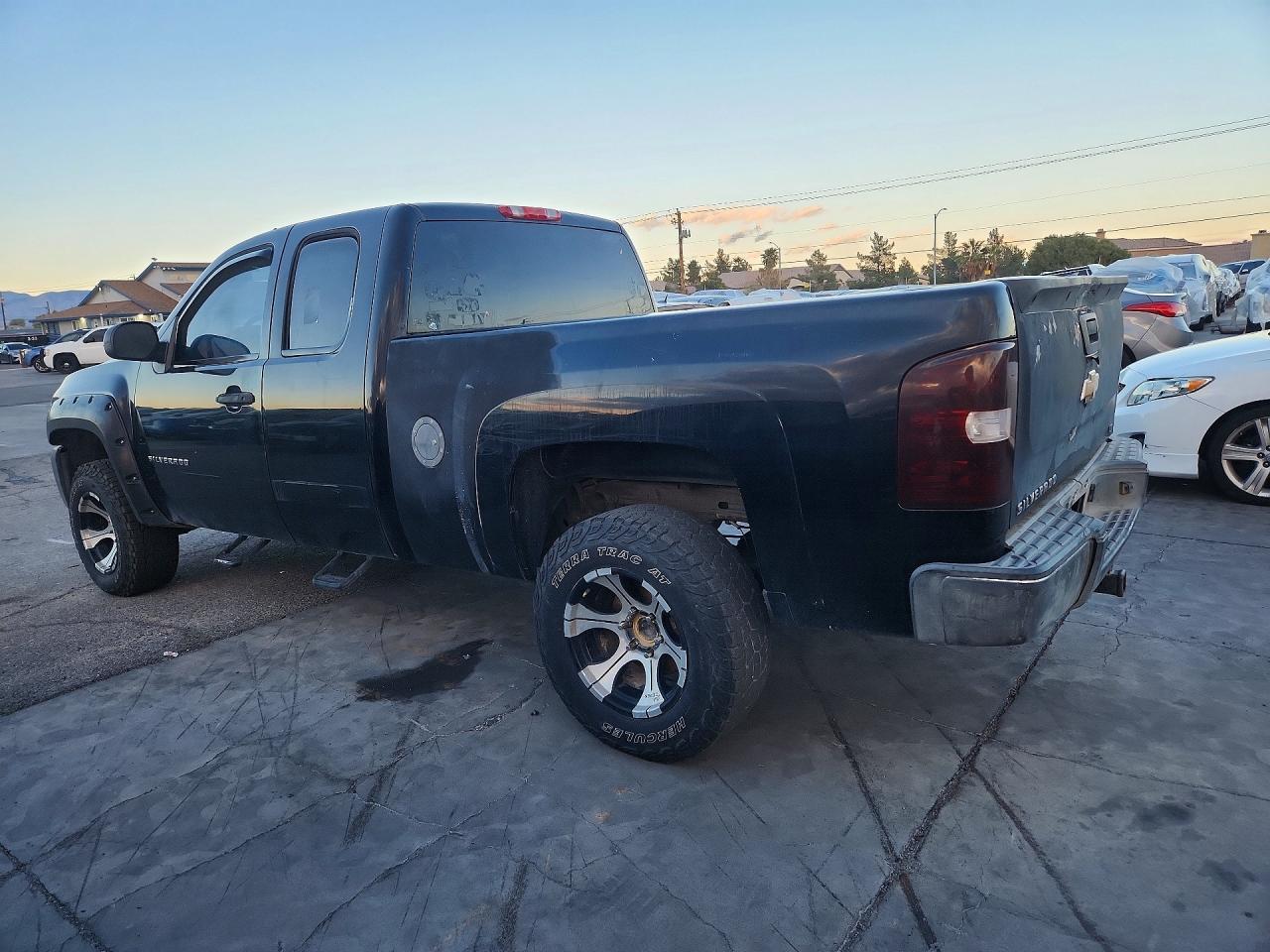 2013 Chevrolet Silverado K1500 Lt - zdjęcie 2