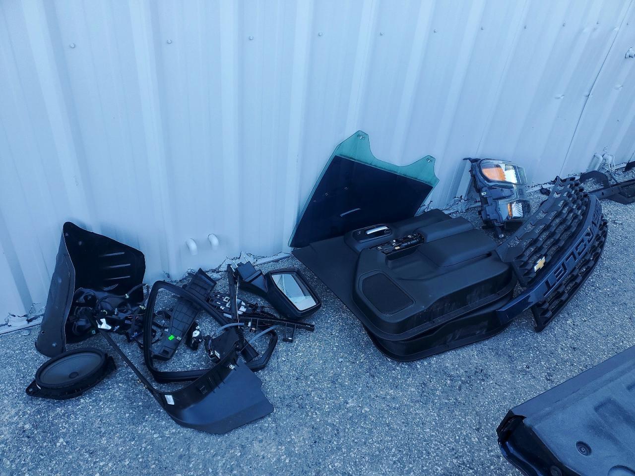 2020 Chevrolet Silverado C1500 Custom - zdjęcie 13