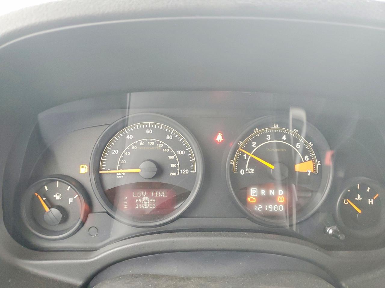 2015 Jeep Patriot Latitude - zdjęcie 9