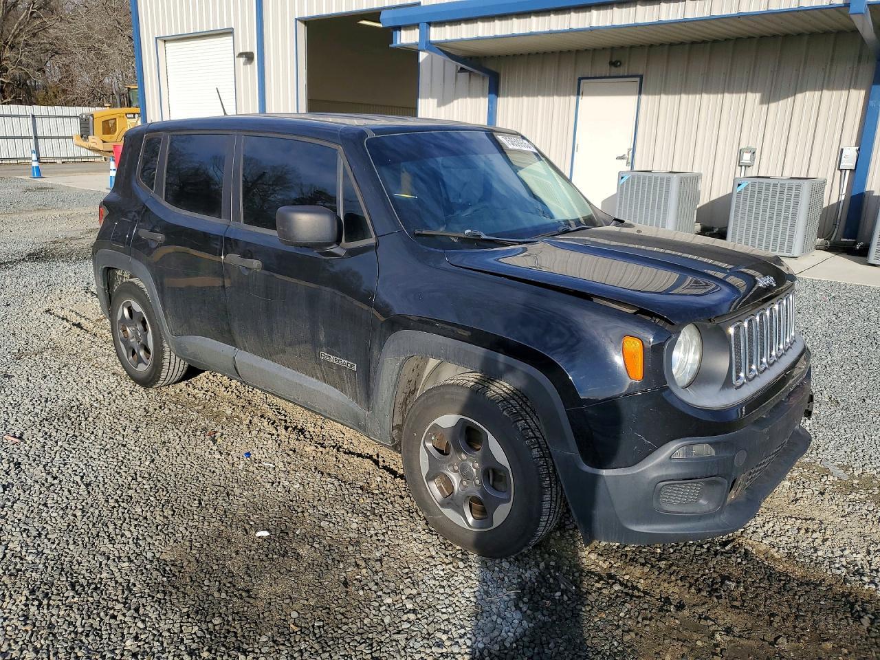 2016 Jeep Renegade Sport - zdjęcie 4