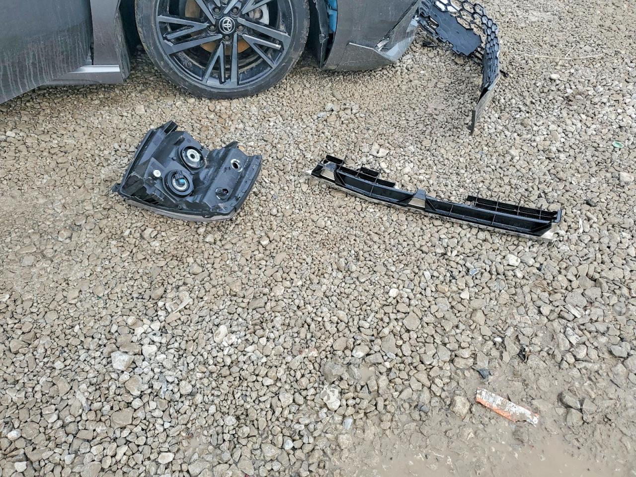 2026 Toyota Camry Xse - zdjęcie 12