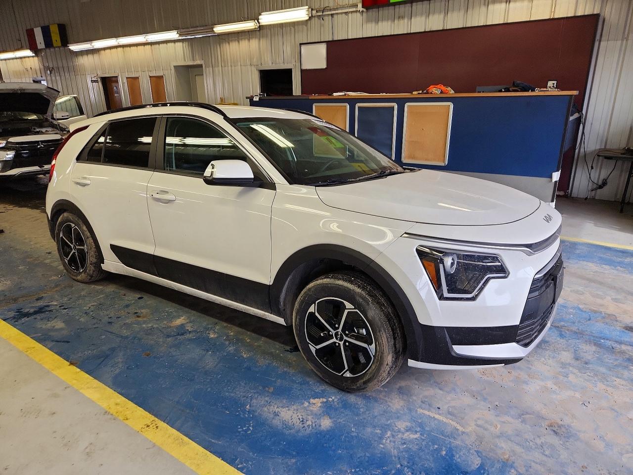 2024 Kia Niro Plug-In Hybrid Ex - zdjęcie 4