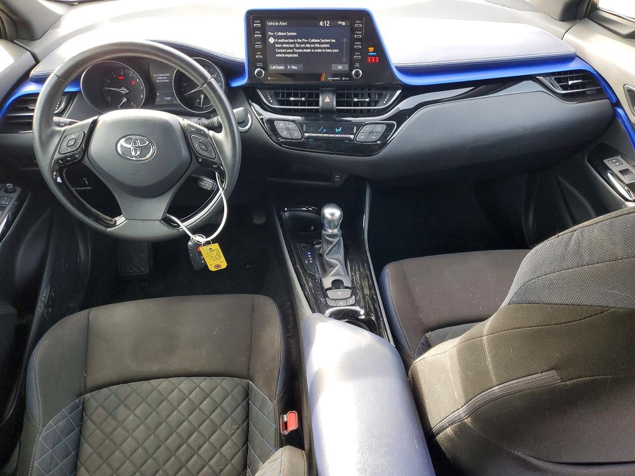 2020 Toyota C-Hr Xle - zdjęcie 8