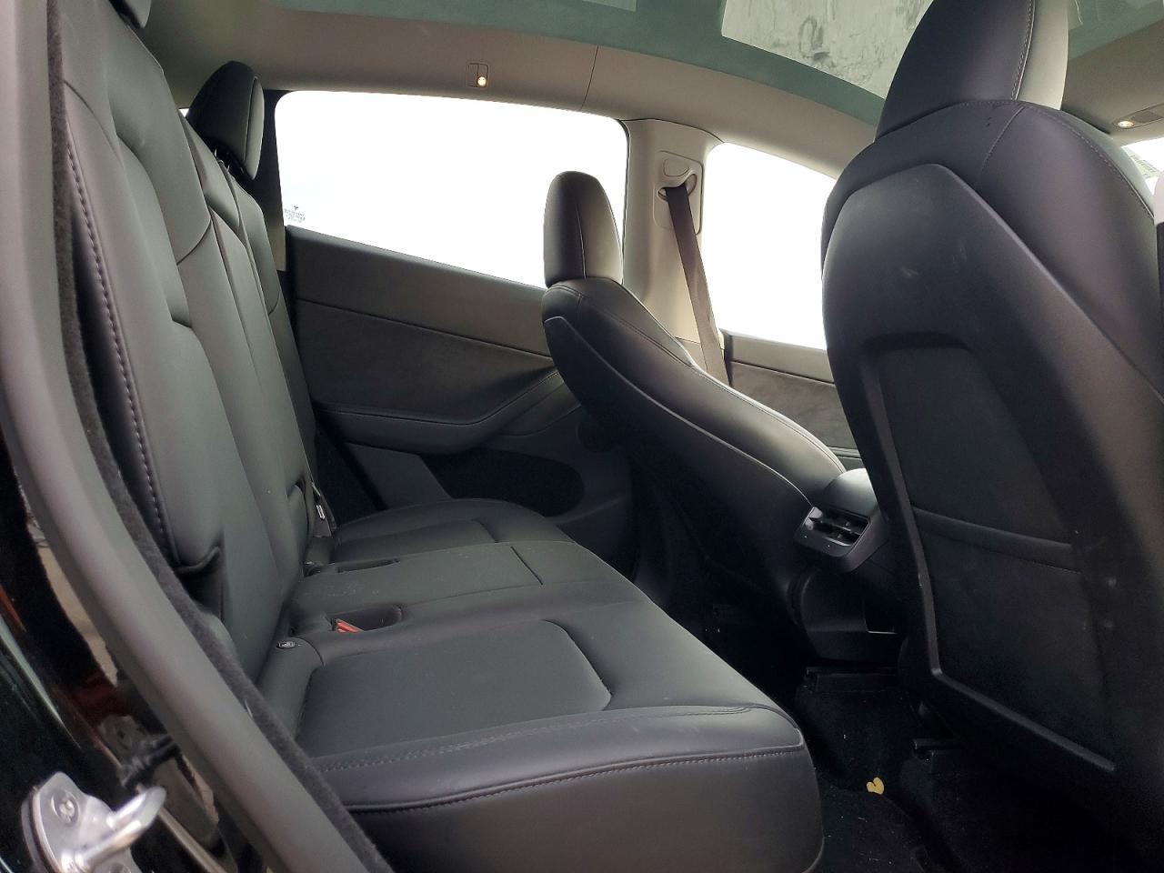 2023 Tesla Model Y - zdjęcie 10