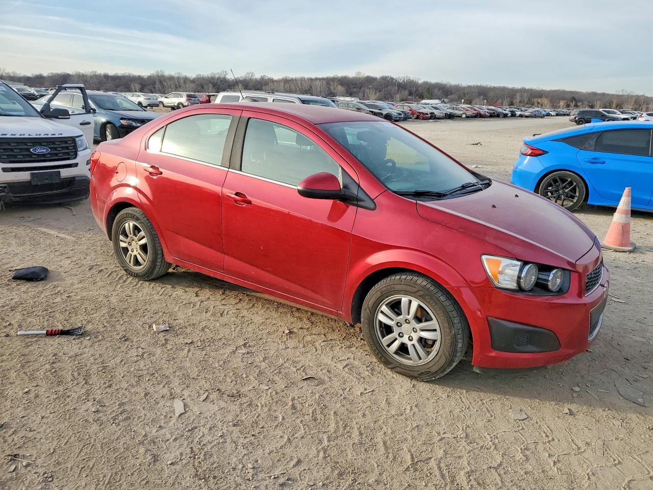 2016 Chevrolet Sonic Lt - zdjęcie 4