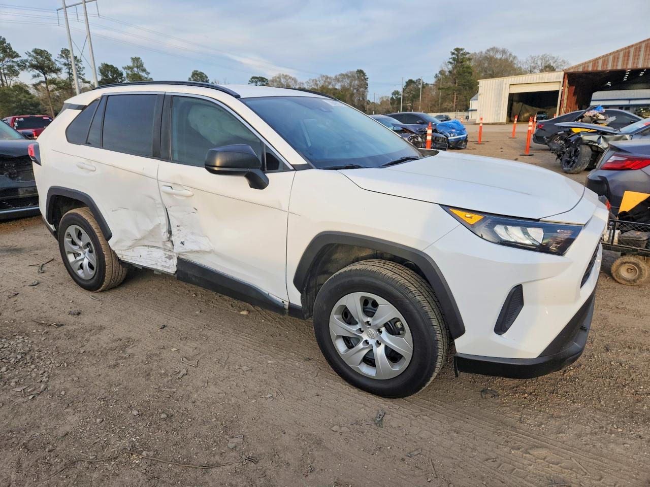2021 Toyota Rav4 Le - zdjęcie 4
