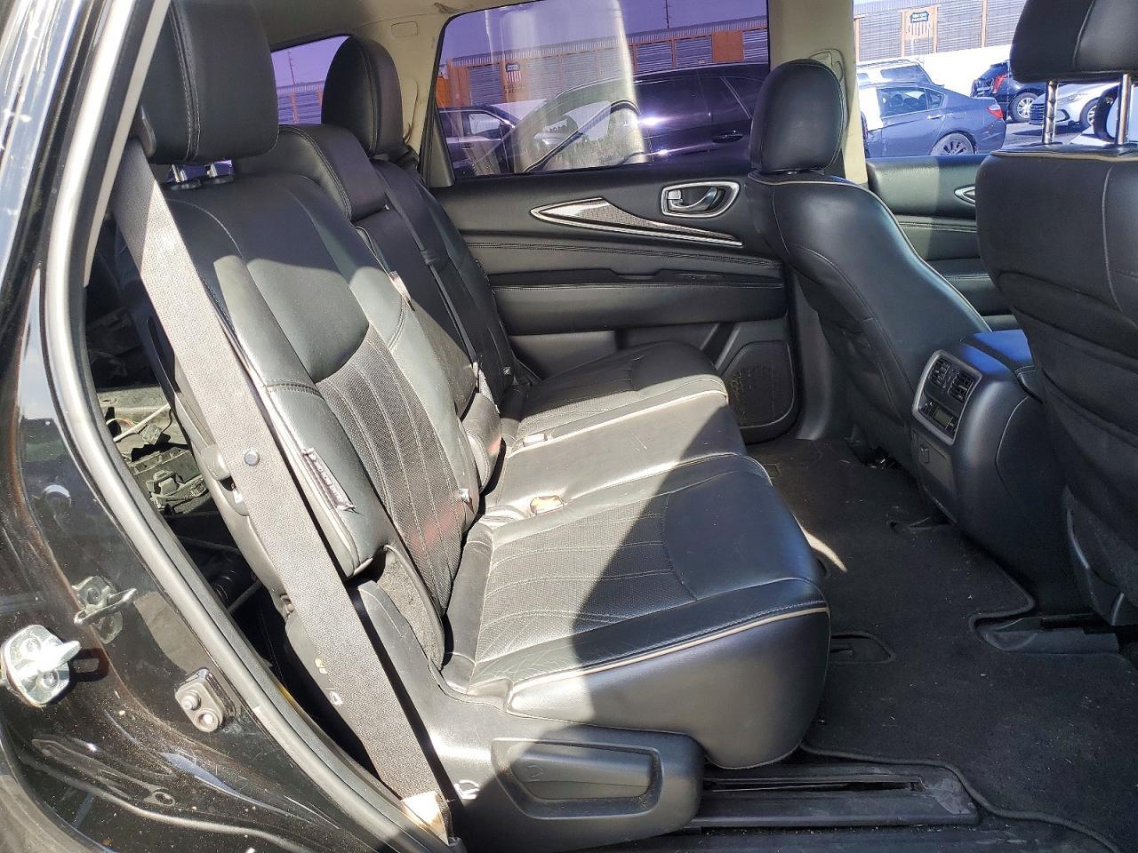 2018 Infinity Qx60 Base - zdjęcie 11