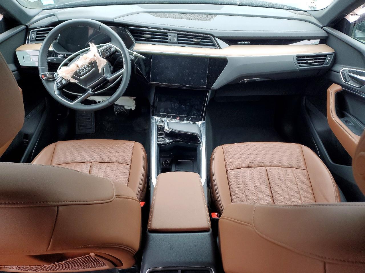 2024 Audi Q8 E-Tron Premium Plus - zdjęcie 8