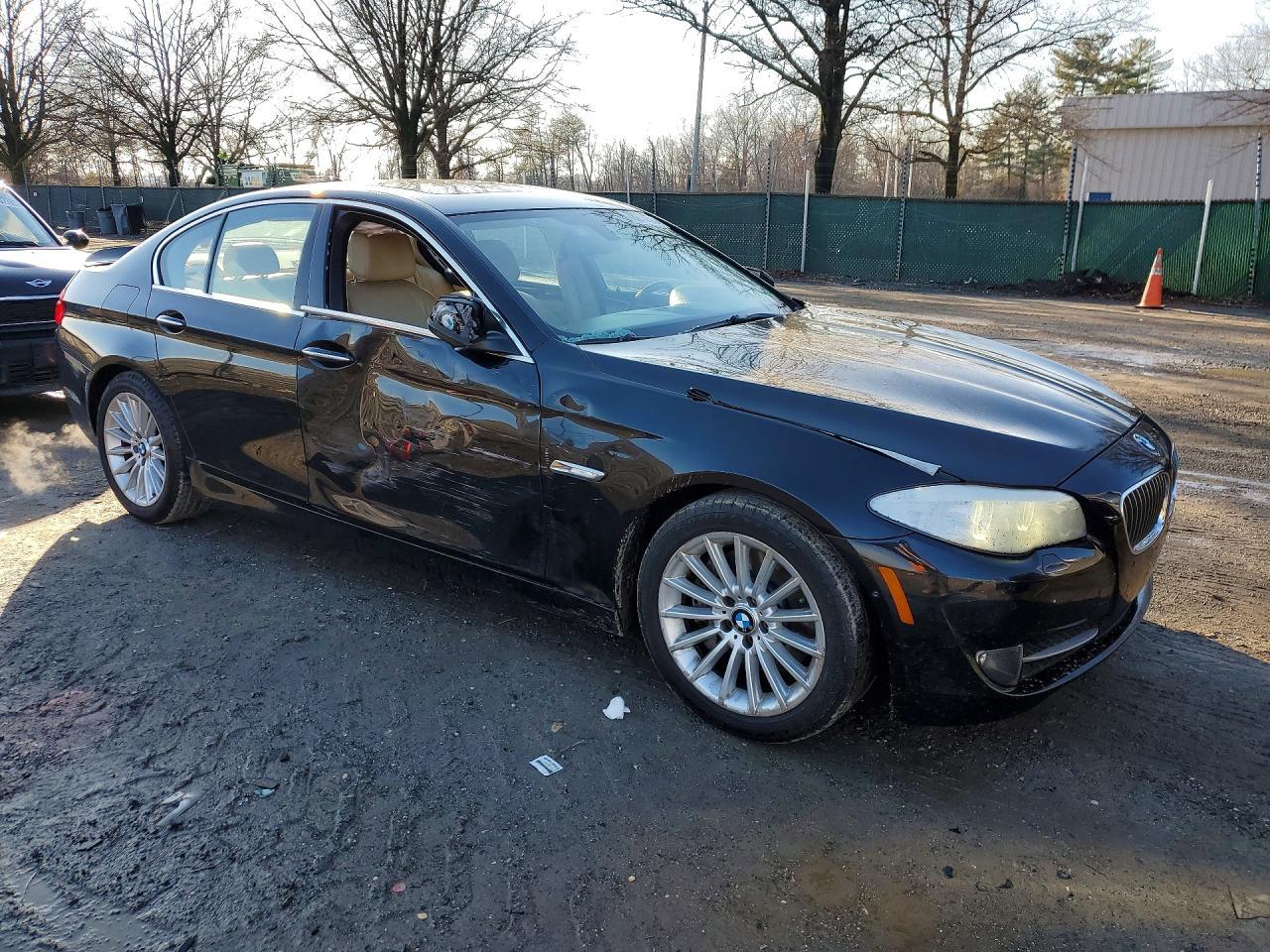 2013 BMW 535 I - zdjęcie 4