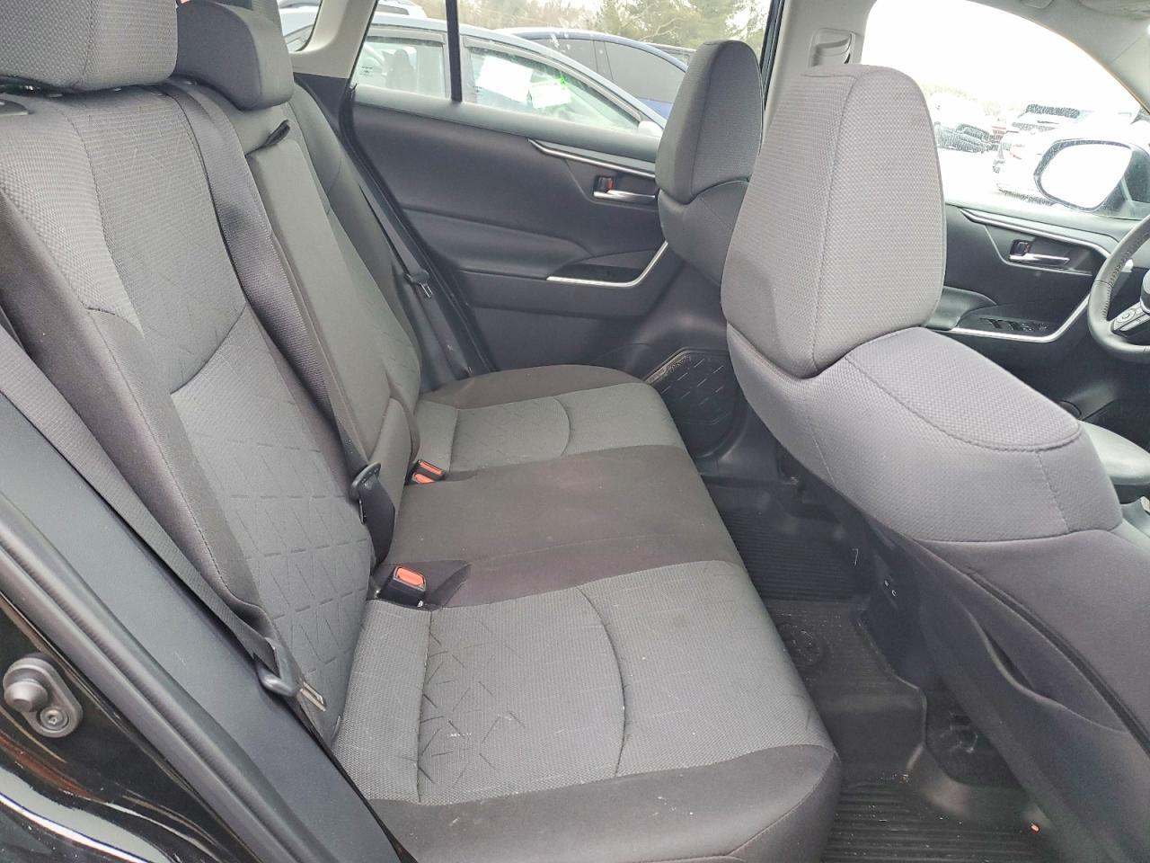 2024 Toyota Rav4 Xle - zdjęcie 11