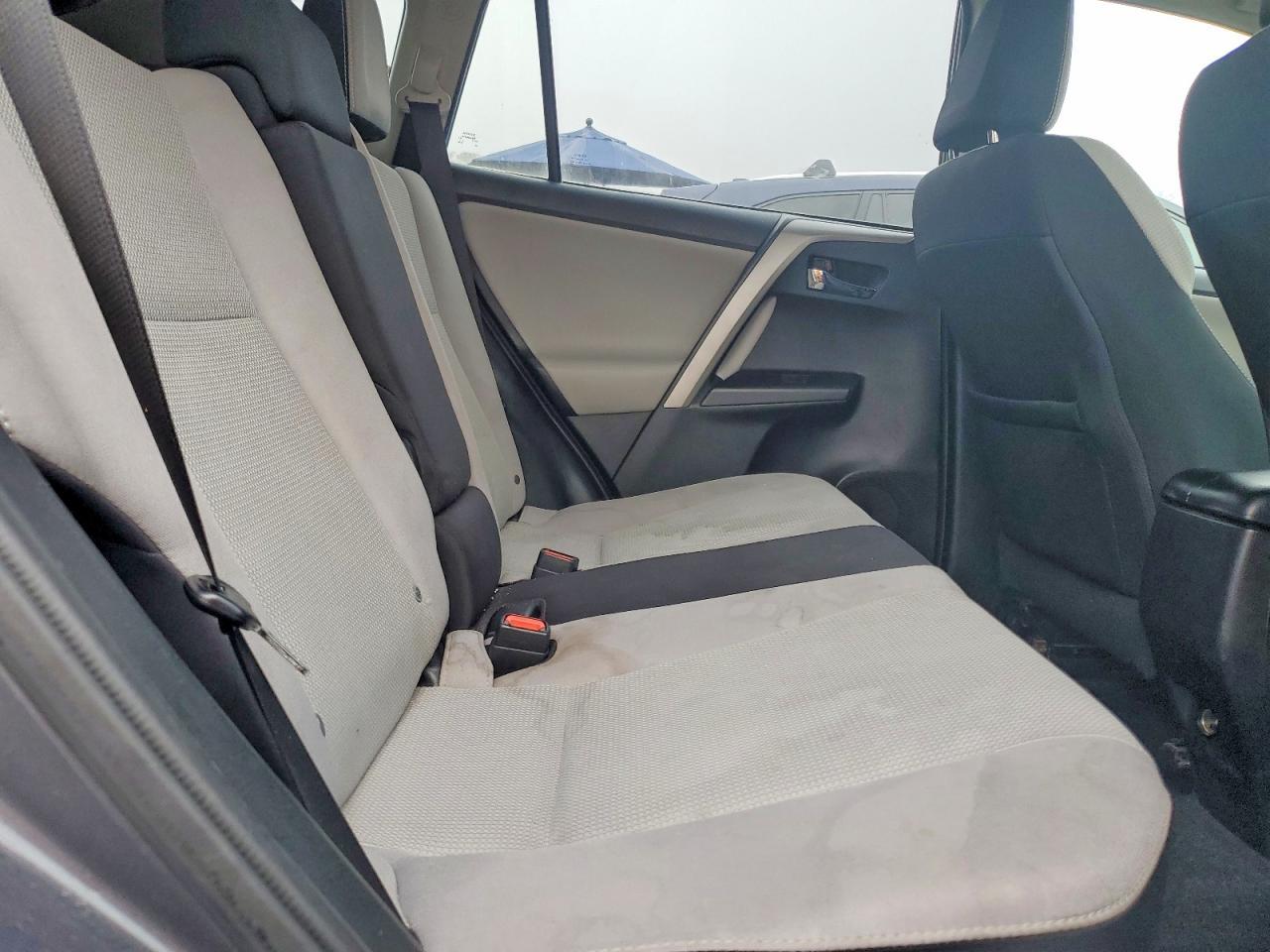 2016 Toyota Rav4 Xle - zdjęcie 11