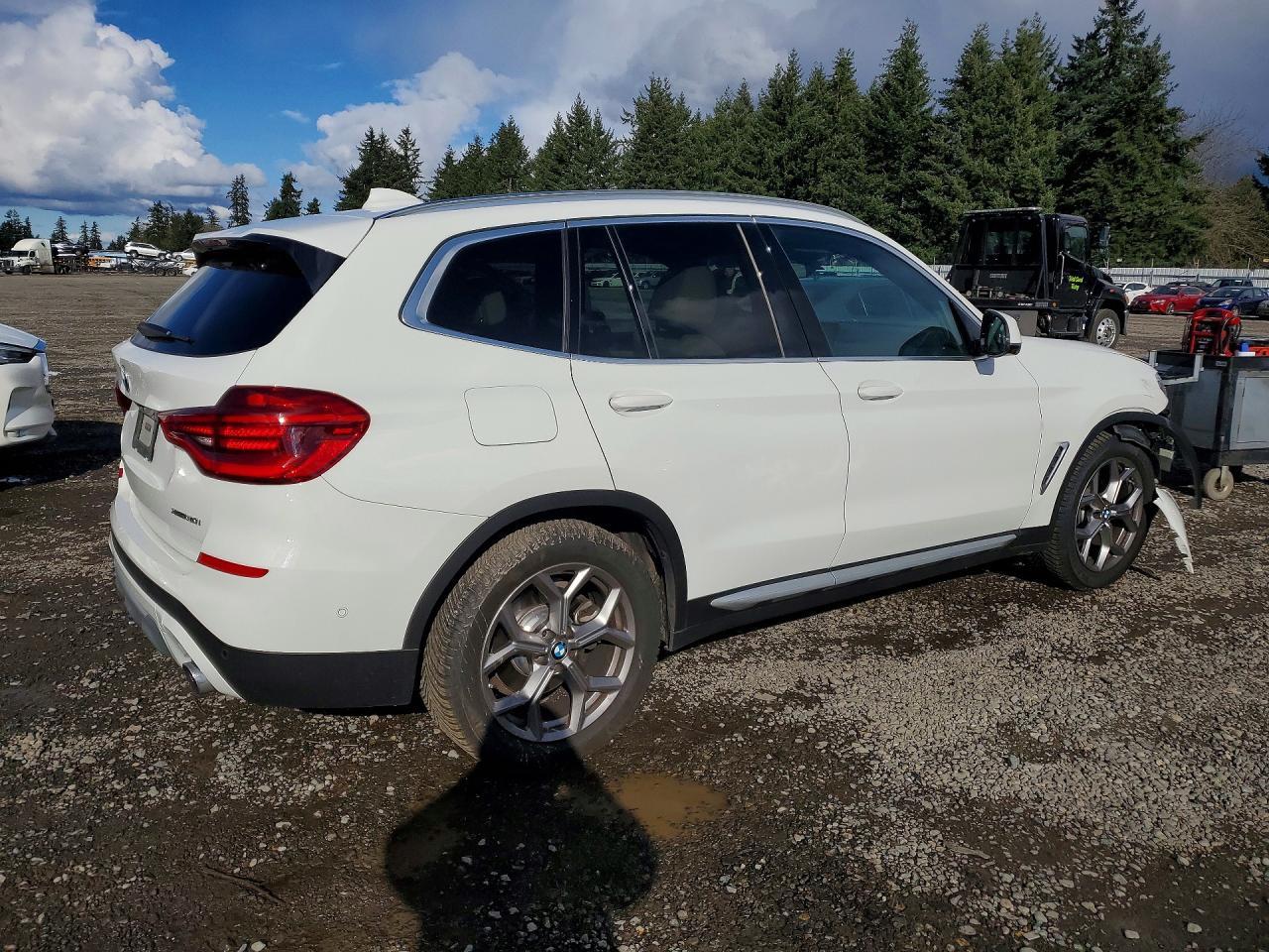 2021 BMW X3 xDrive30I - zdjęcie 3