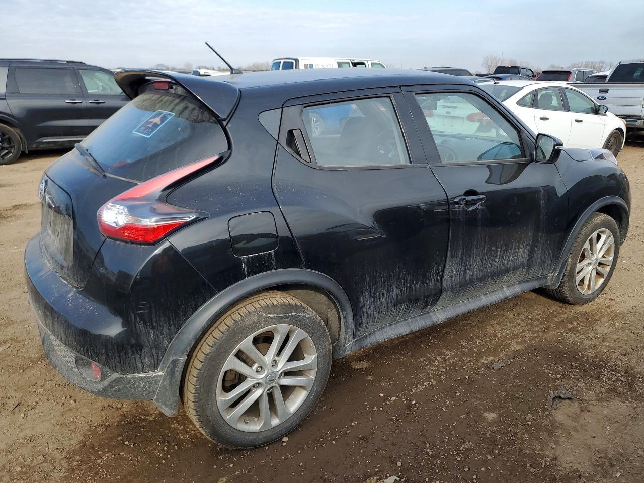2015 Nissan Juke S - zdjęcie 3