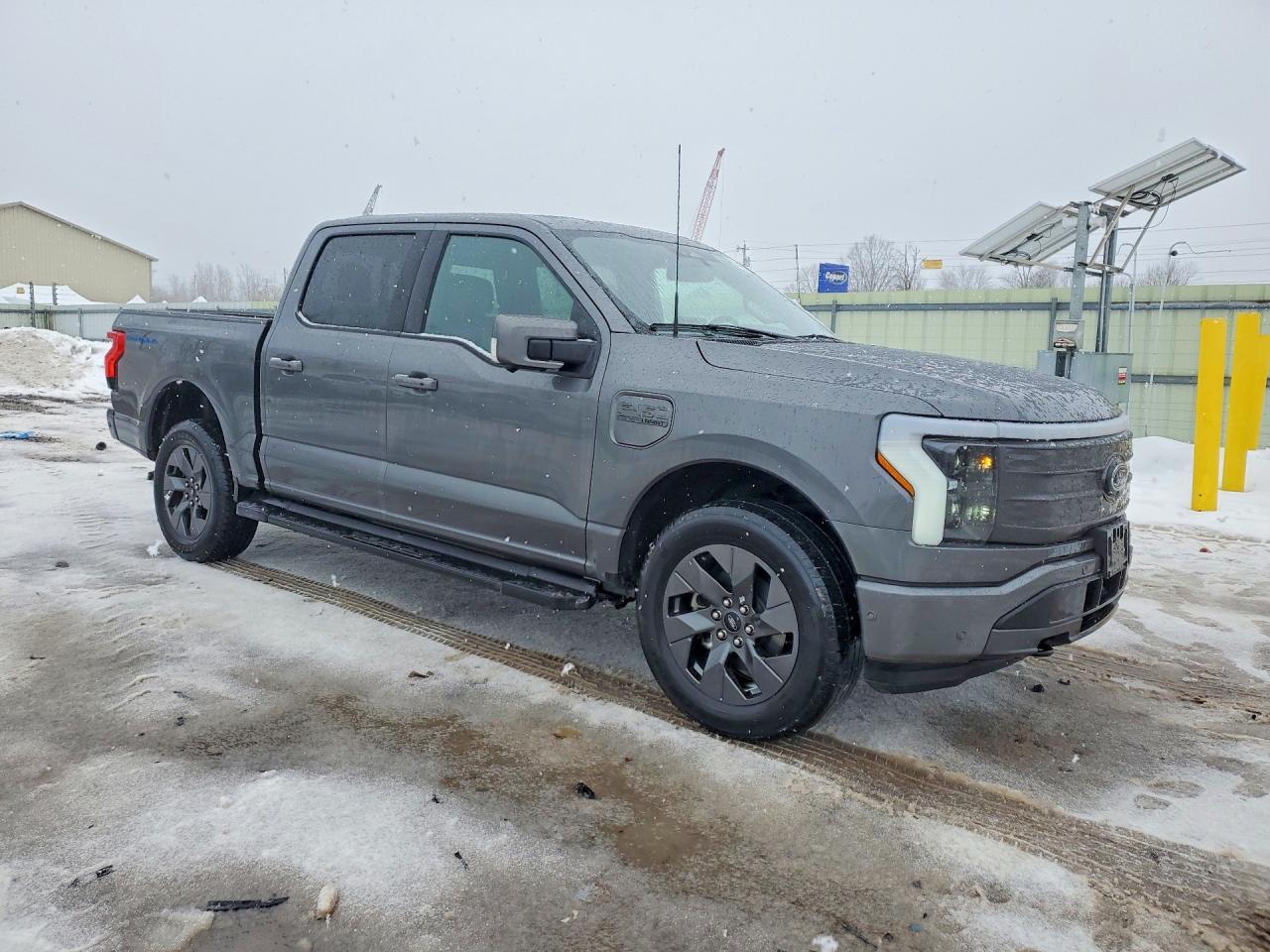 2023 Ford F150 Lightning Pro - zdjęcie 4