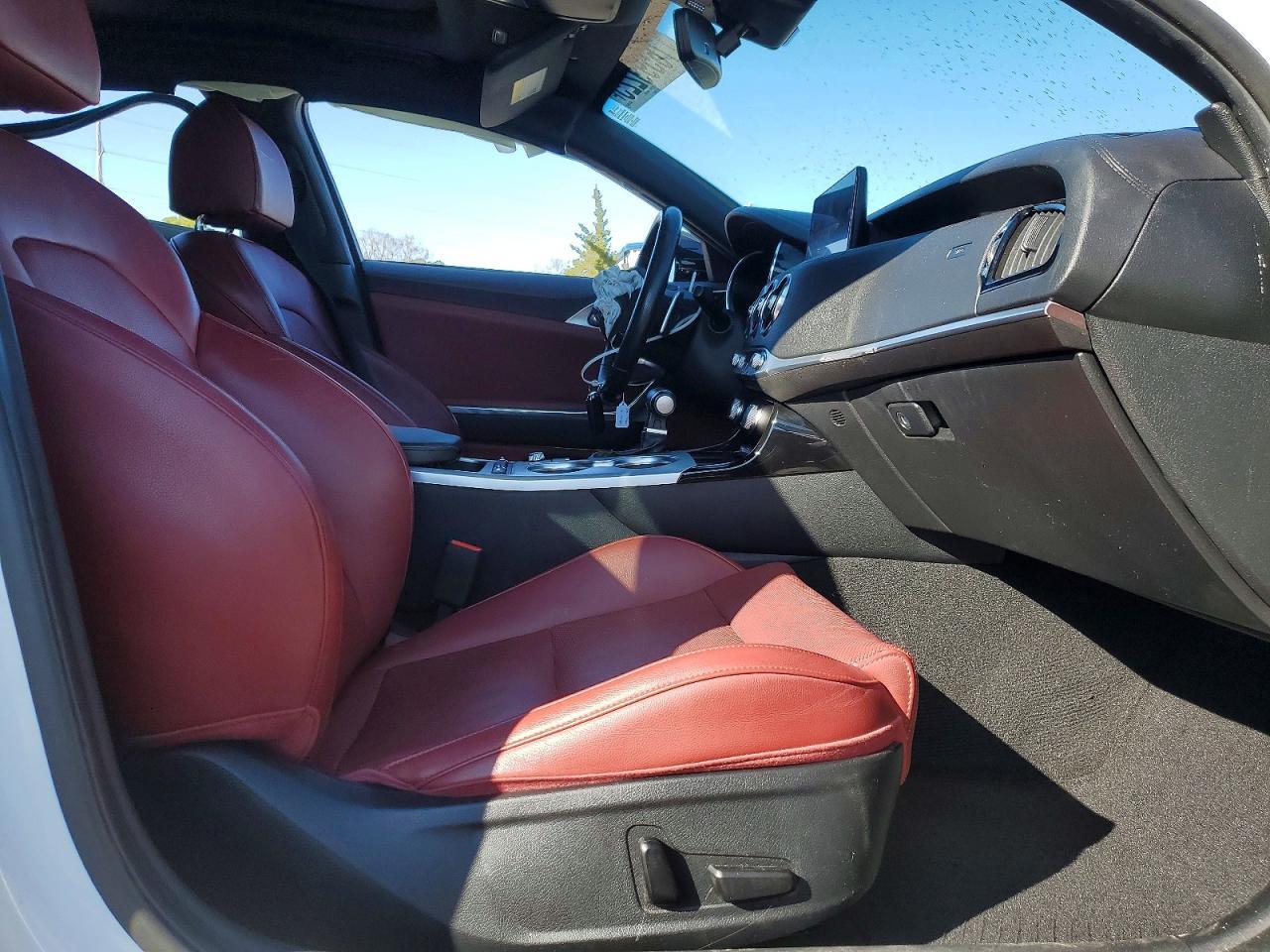 2022 Kia Stinger Gt1 - zdjęcie 7