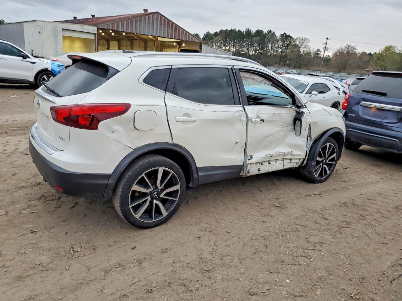 2017 Nissan Rogue Sport Sl - zdjęcie 3