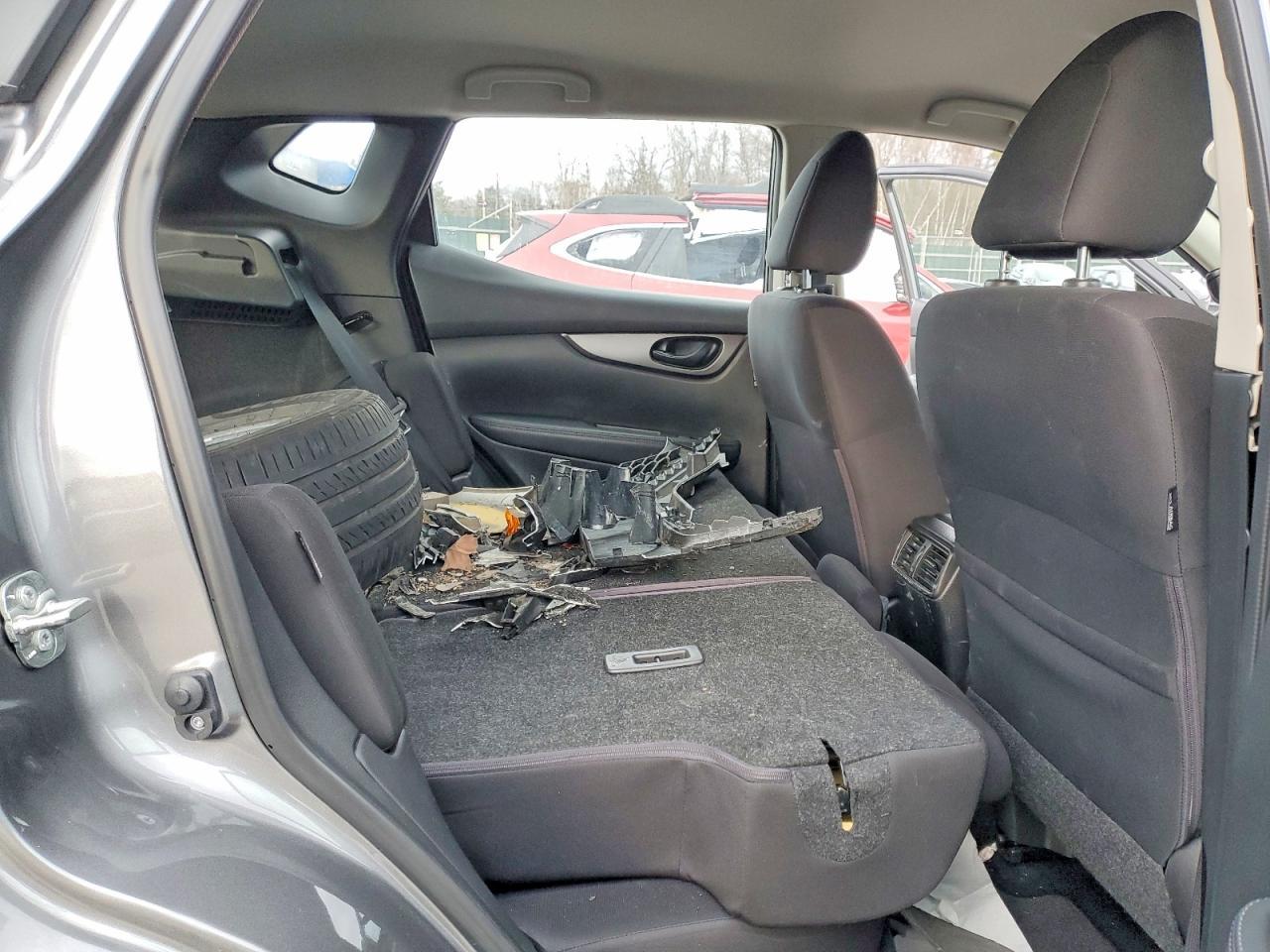 2022 Nissan Rogue Sport S - zdjęcie 11