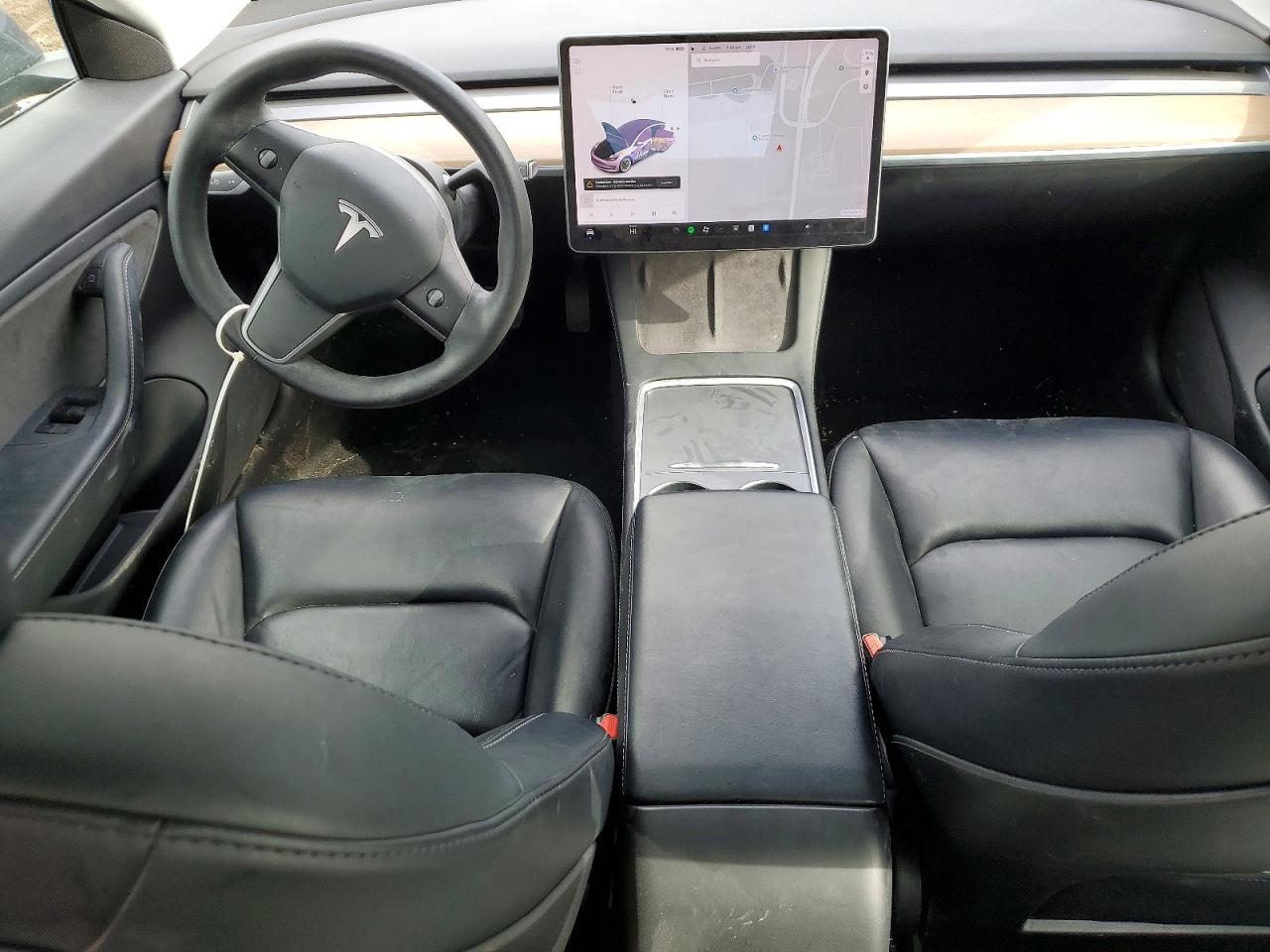 2021 Tesla Model 3 - zdjęcie 8