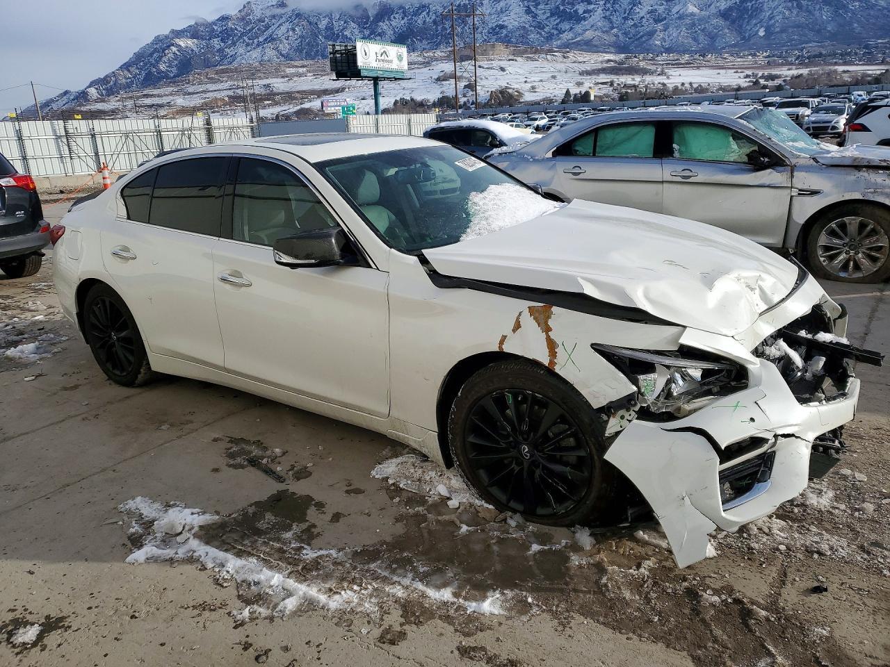 2021 Infiniti Q50 Luxe - zdjęcie 4