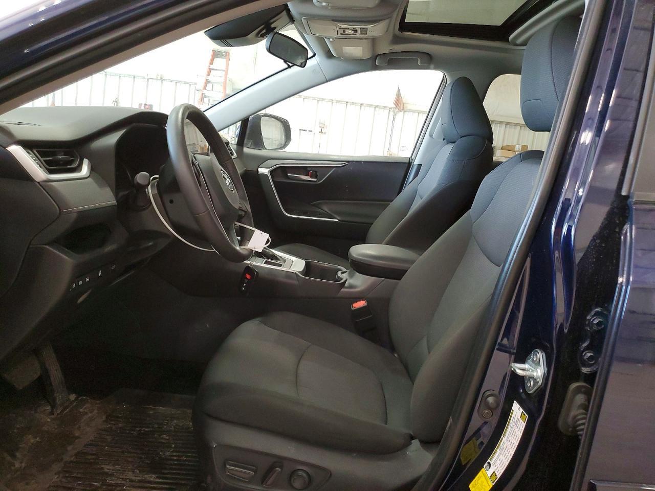 2025 Toyota Rav4 Xle - zdjęcie 7