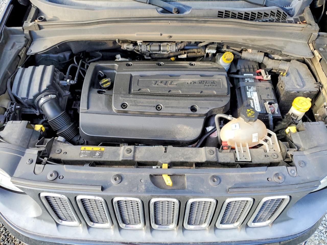 2016 Jeep Renegade Sport - zdjęcie 11