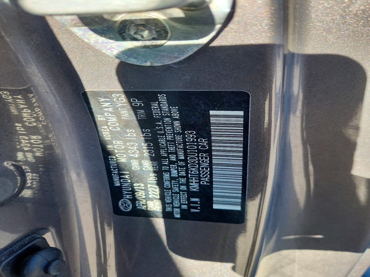 2013 Hyundai Genesis Coupe 2.0T - zdjęcie 12