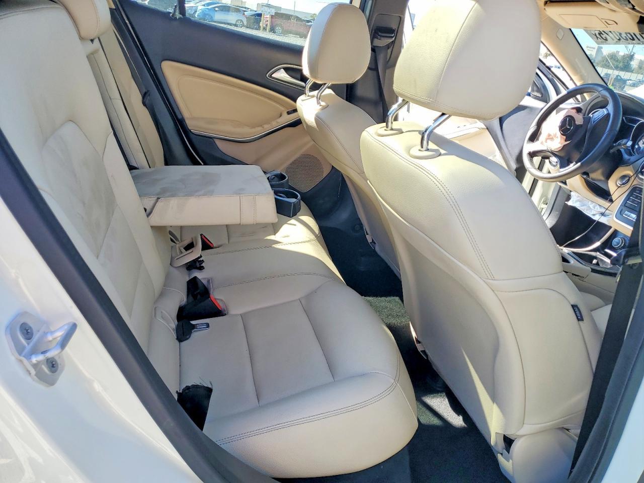 2018 Mercedes-Benz Gla 250 - zdjęcie 11