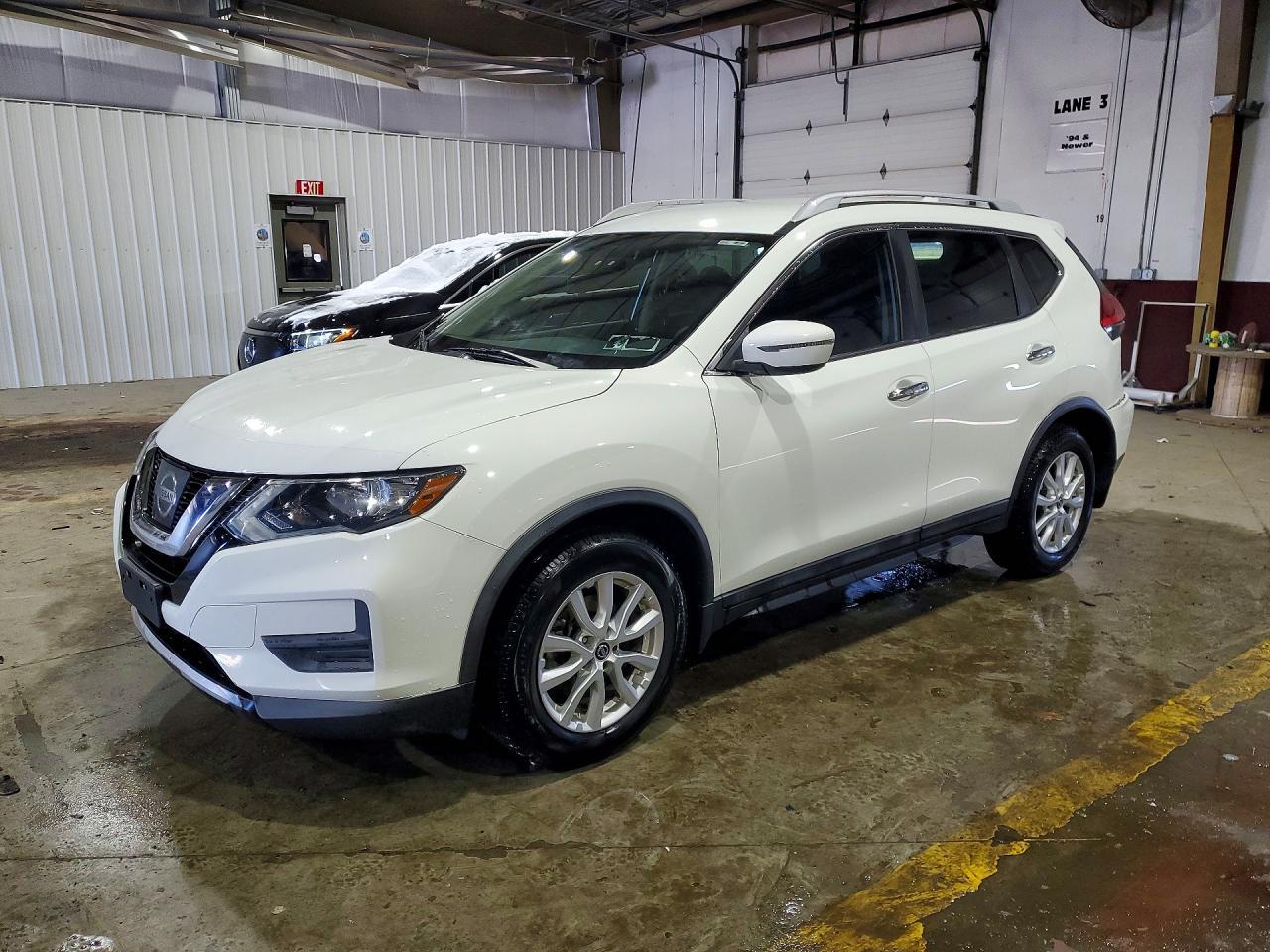 2017 Nissan Rogue Sv - zdjęcie główne