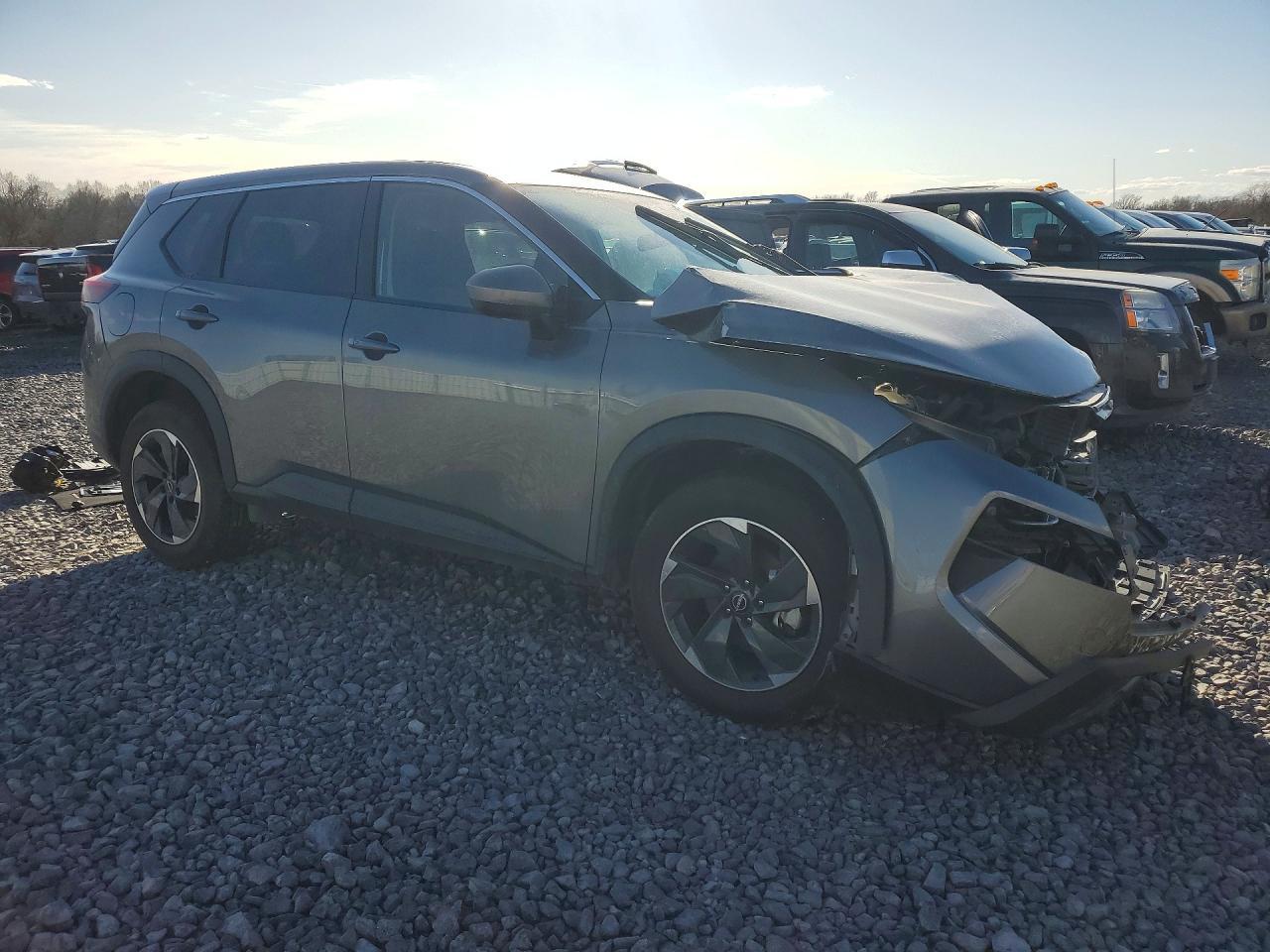 2024 Nissan Rogue Sv - zdjęcie 4