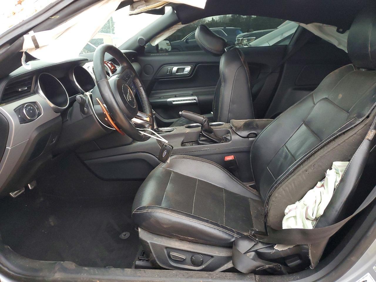 2020 Ford Mustang Gt - zdjęcie 7