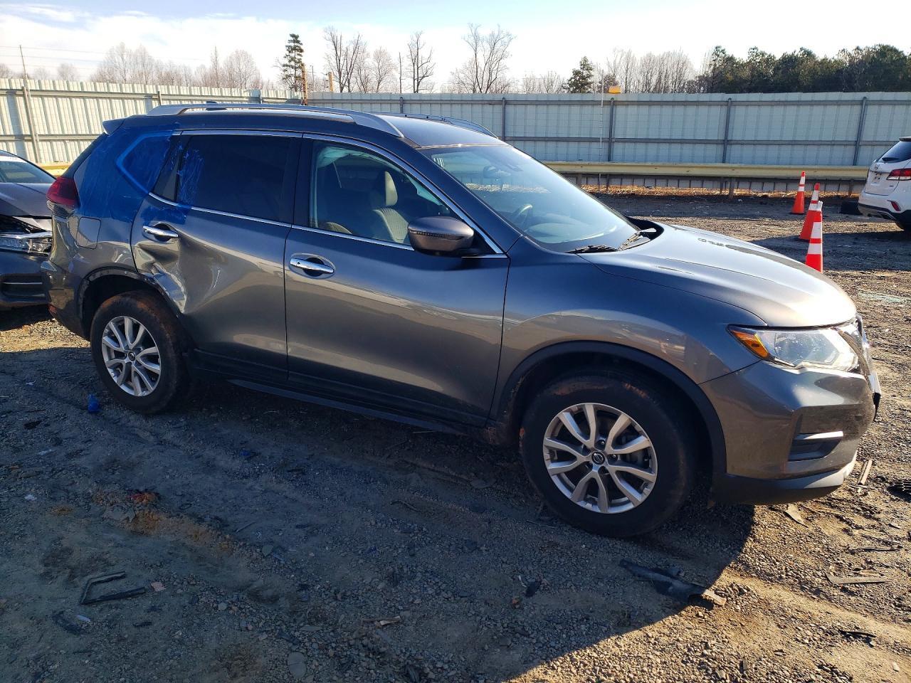 2020 Nissan Rogue Sv - zdjęcie 4