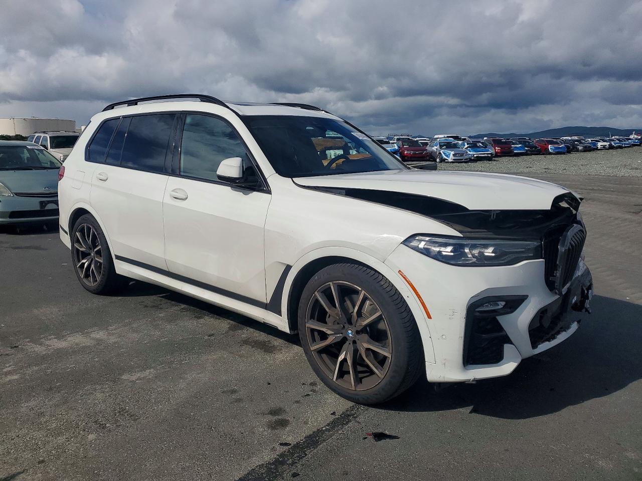 2022 BMW X7 xDrive40I - zdjęcie 4