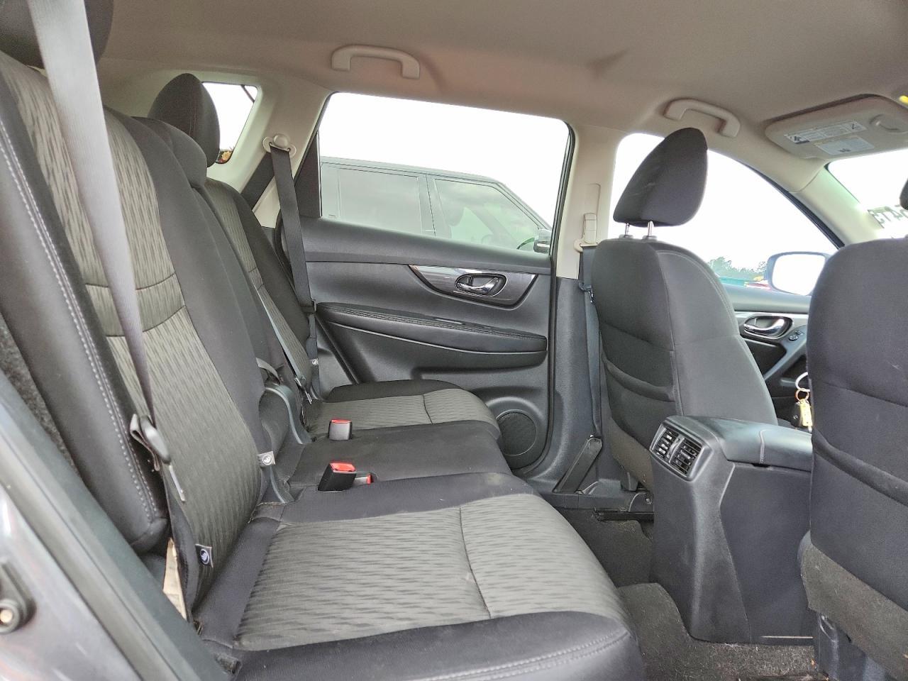 2019 Nissan Rogue S - zdjęcie 10