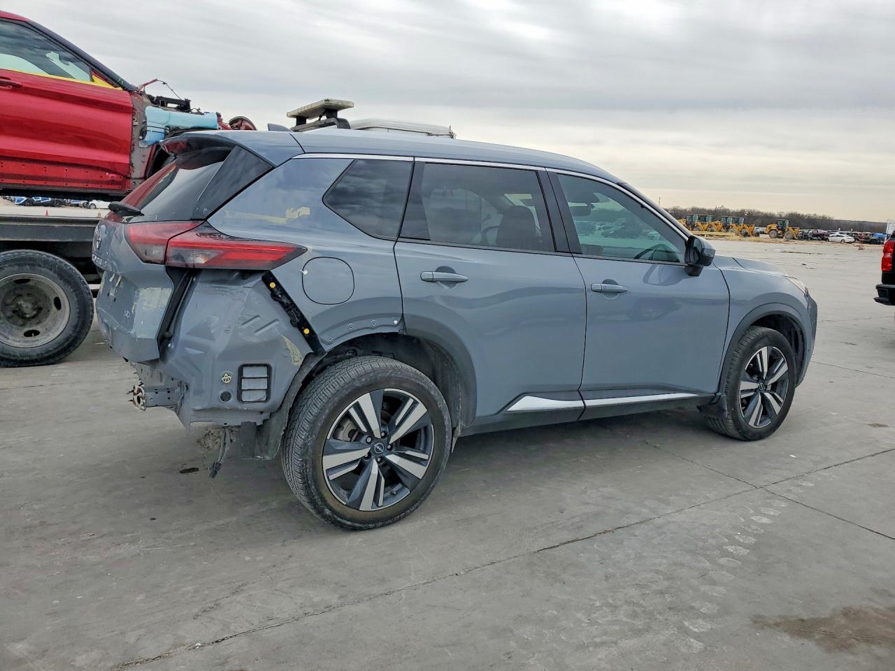 2023 Nissan Rogue Sl - zdjęcie 3