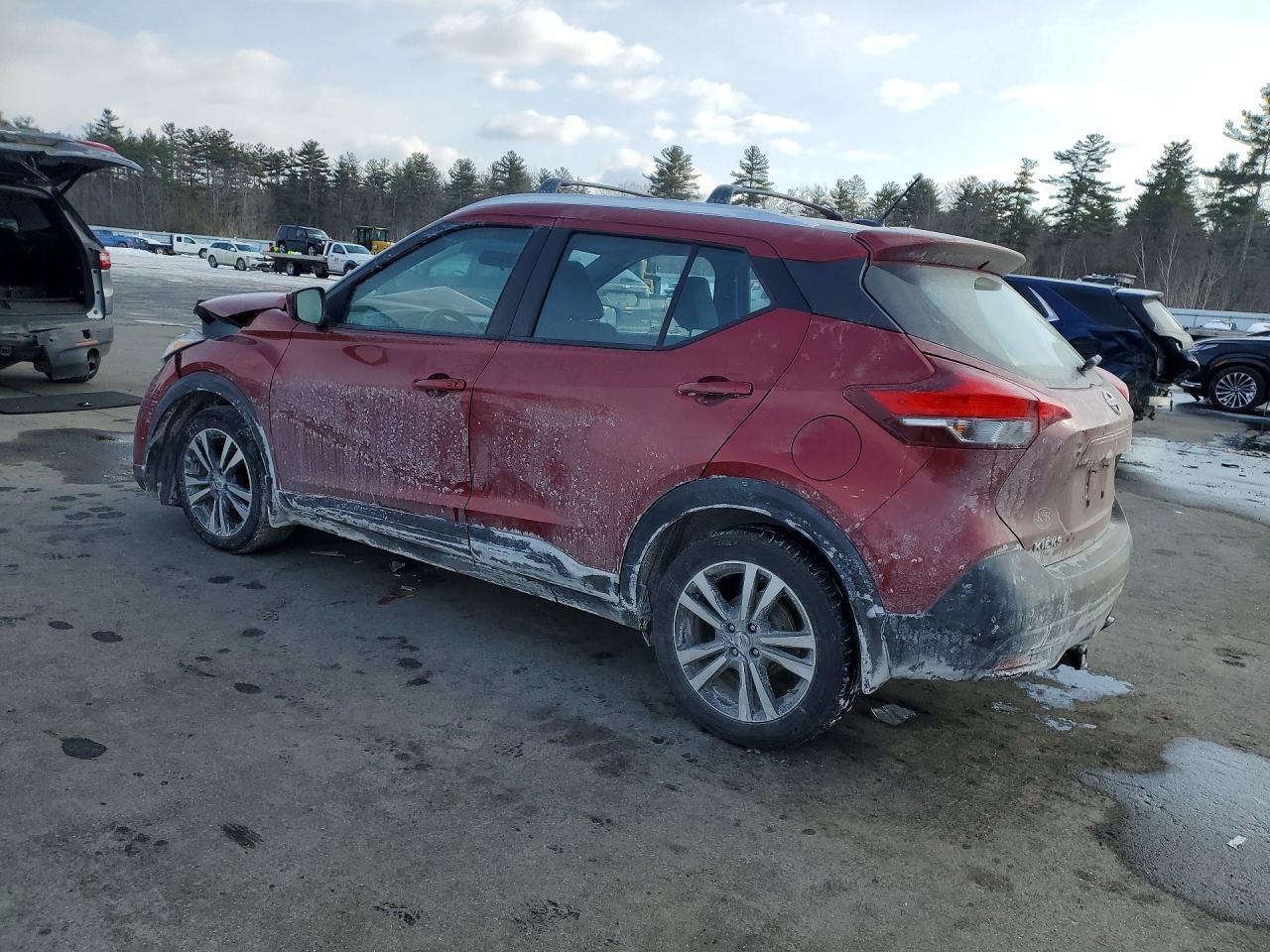 2019 Nissan Kicks S - zdjęcie 2