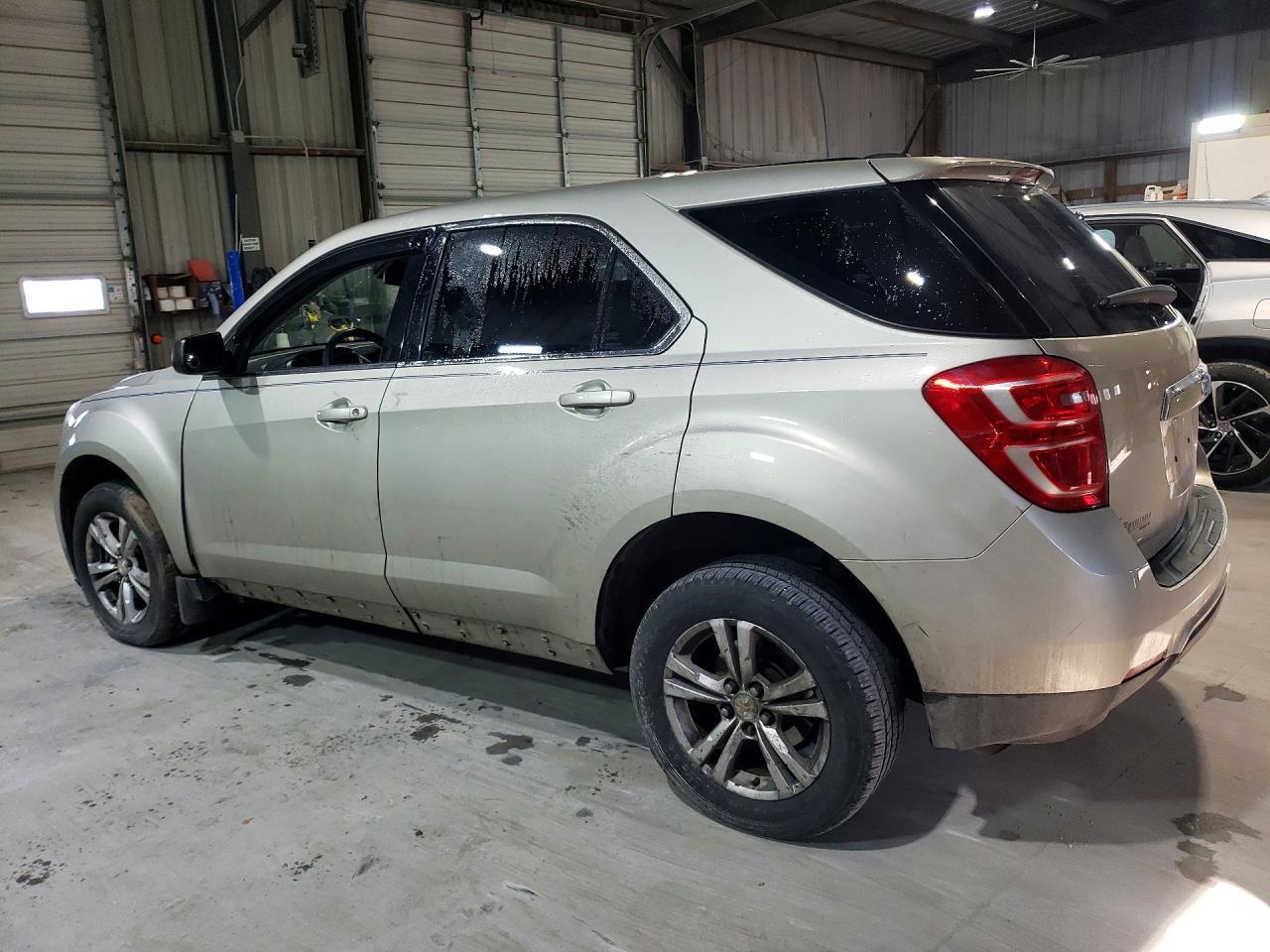 2016 Chevrolet Equinox Ls - zdjęcie 2