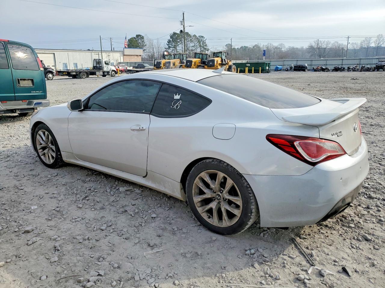 2013 Hyundai Genesis Coupe 3.8L - zdjęcie 2