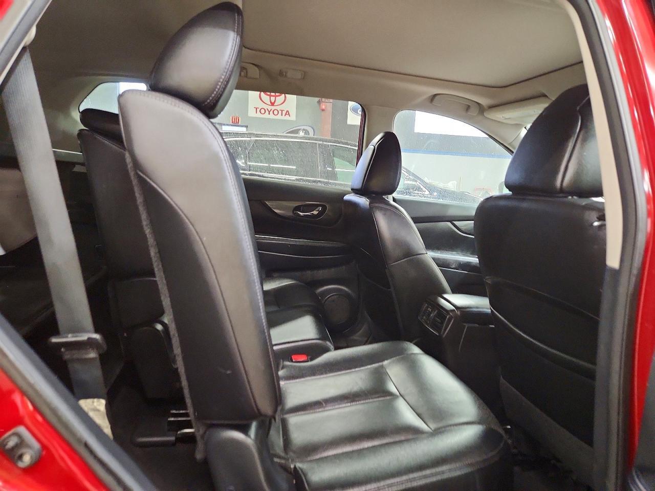 2016 Nissan Rogue S - zdjęcie 11