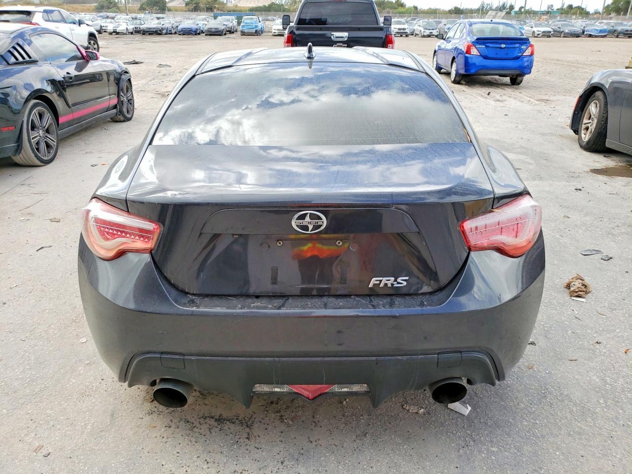 2016 Toyota Scion Fr-S - zdjęcie 6