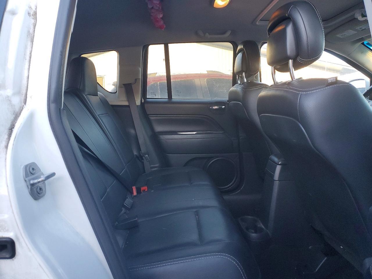 2015 Jeep Compass Limited - zdjęcie 11