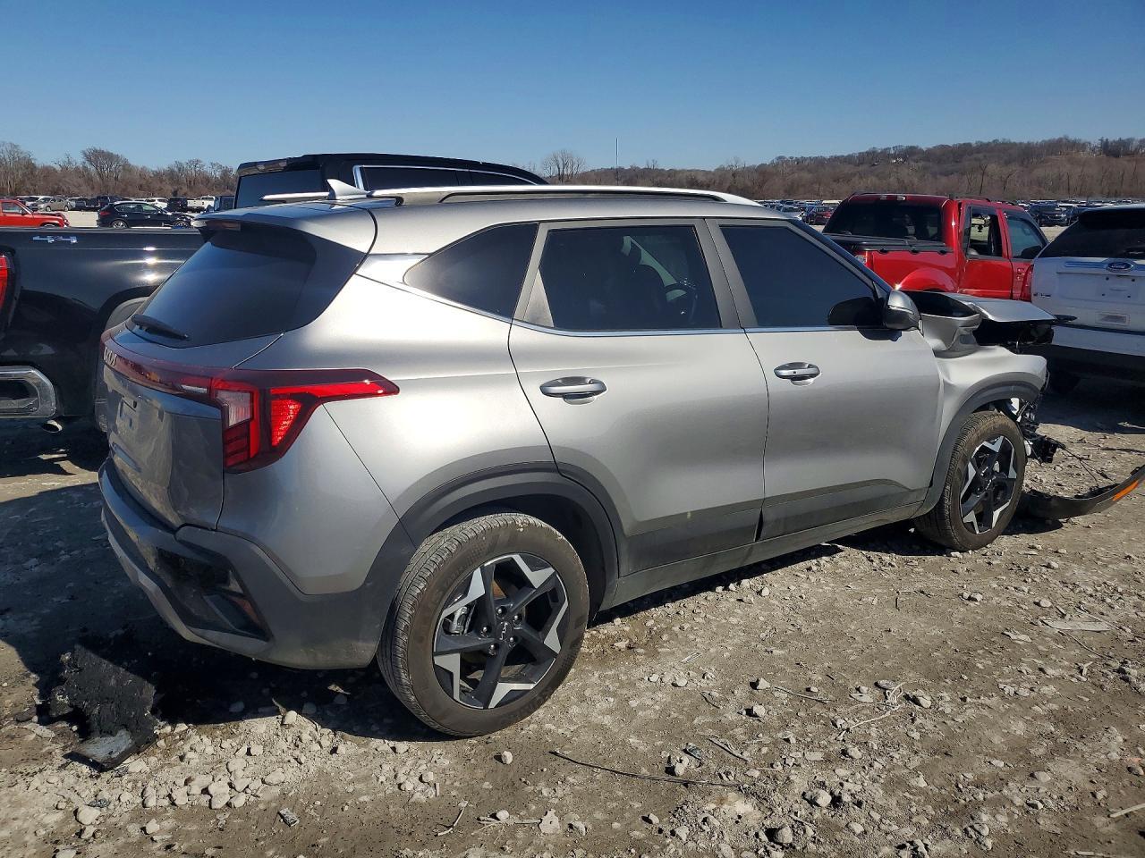 2025 Kia Seltos Ex - zdjęcie 3