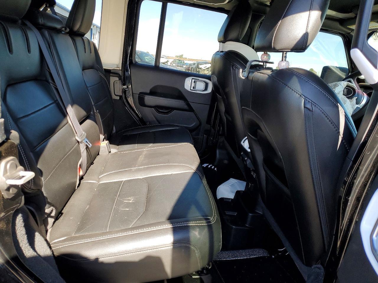 2023 Jeep Wrangler Sahara 4Xe - zdjęcie 11