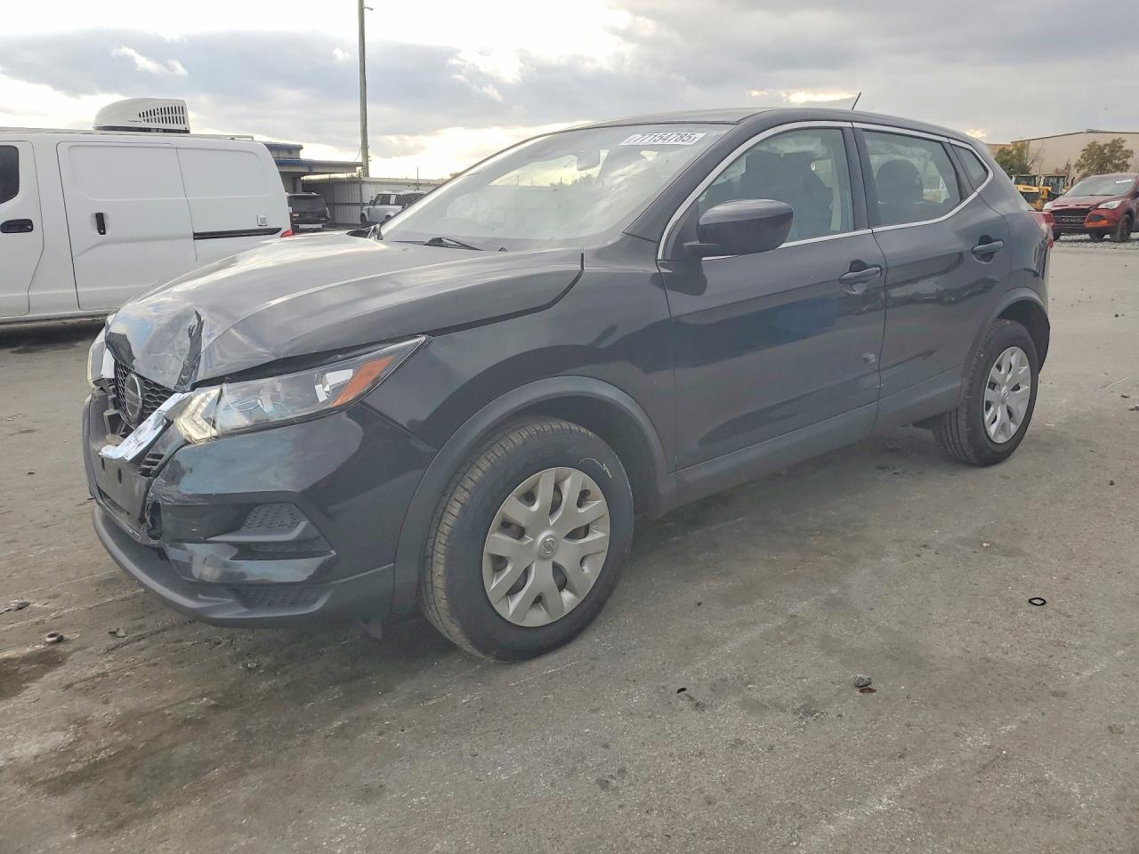 2020 Nissan Rogue Sport S - zdjęcie główne