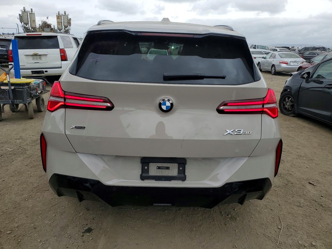 2025 BMW X3 30 xDrive - zdjęcie 6
