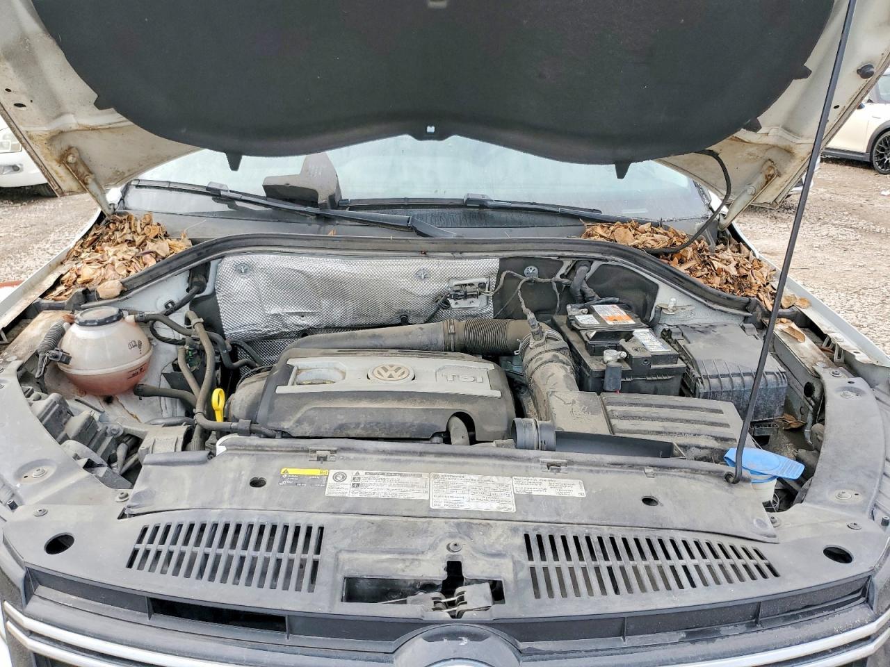 2017 Volkswagen Tiguan S - zdjęcie 11