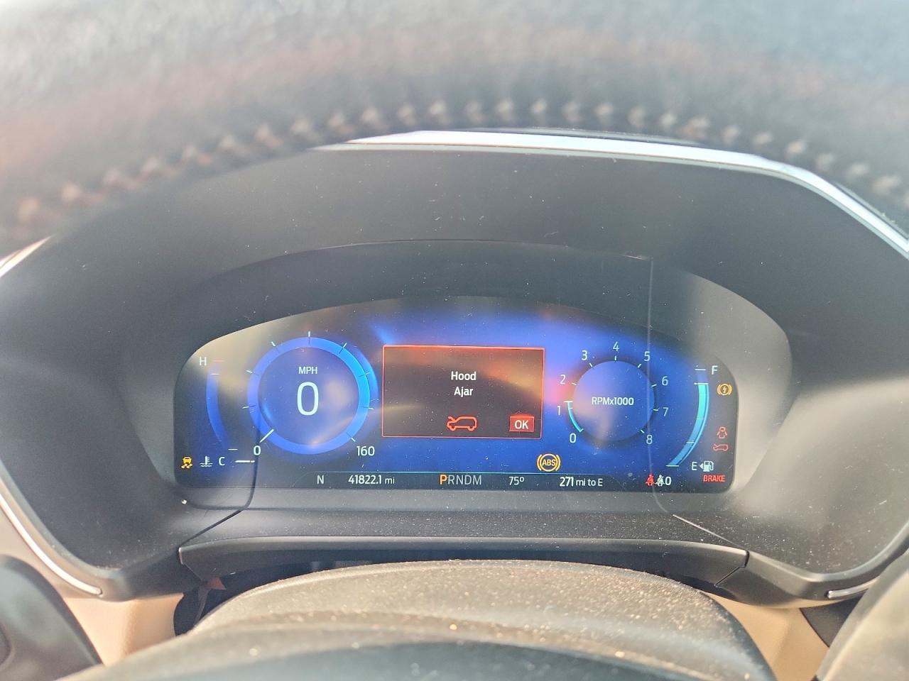 2020 Ford Escape Titanium - zdjęcie 9