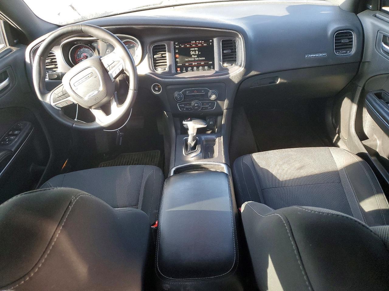 2016 Dodge Charger Sxt - zdjęcie 8