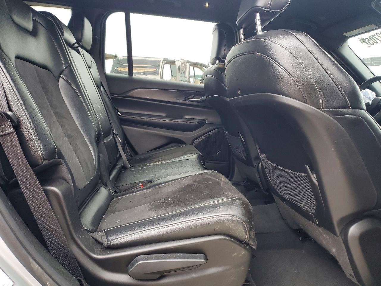 2024 Jeep Grand Cherokee L Laredo - zdjęcie 10