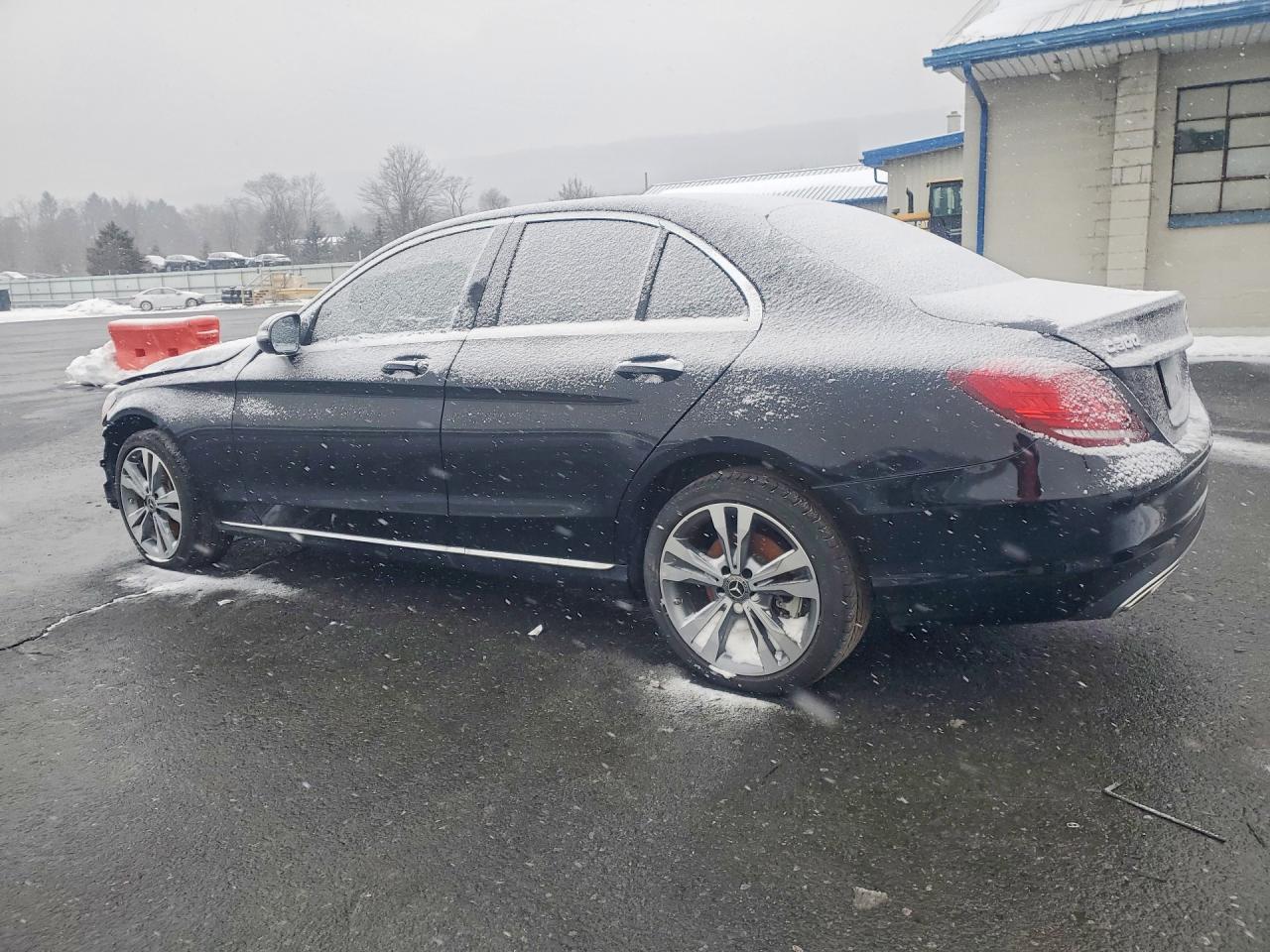 2019 Mercedes-Benz C 300 4Matic - zdjęcie 2