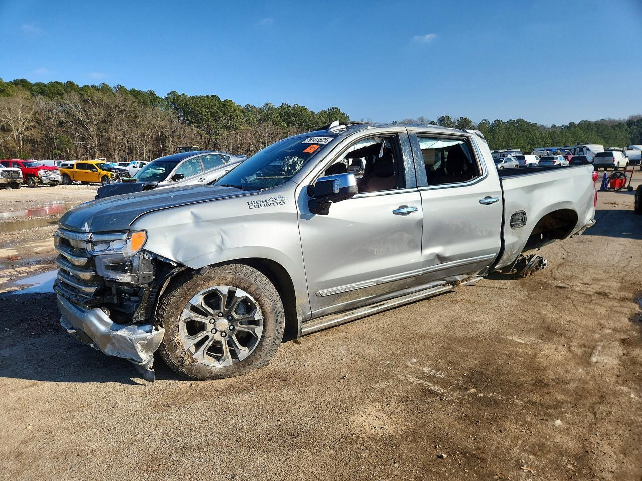 2025 Chevrolet Silverado K1500 High Country - zdjęcie główne